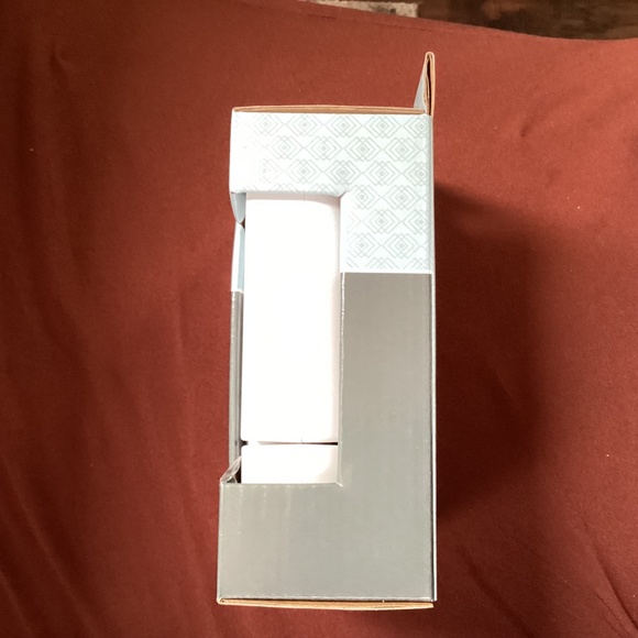 Complete Home Swivel 6 Outlet New - Picture 3 of 11